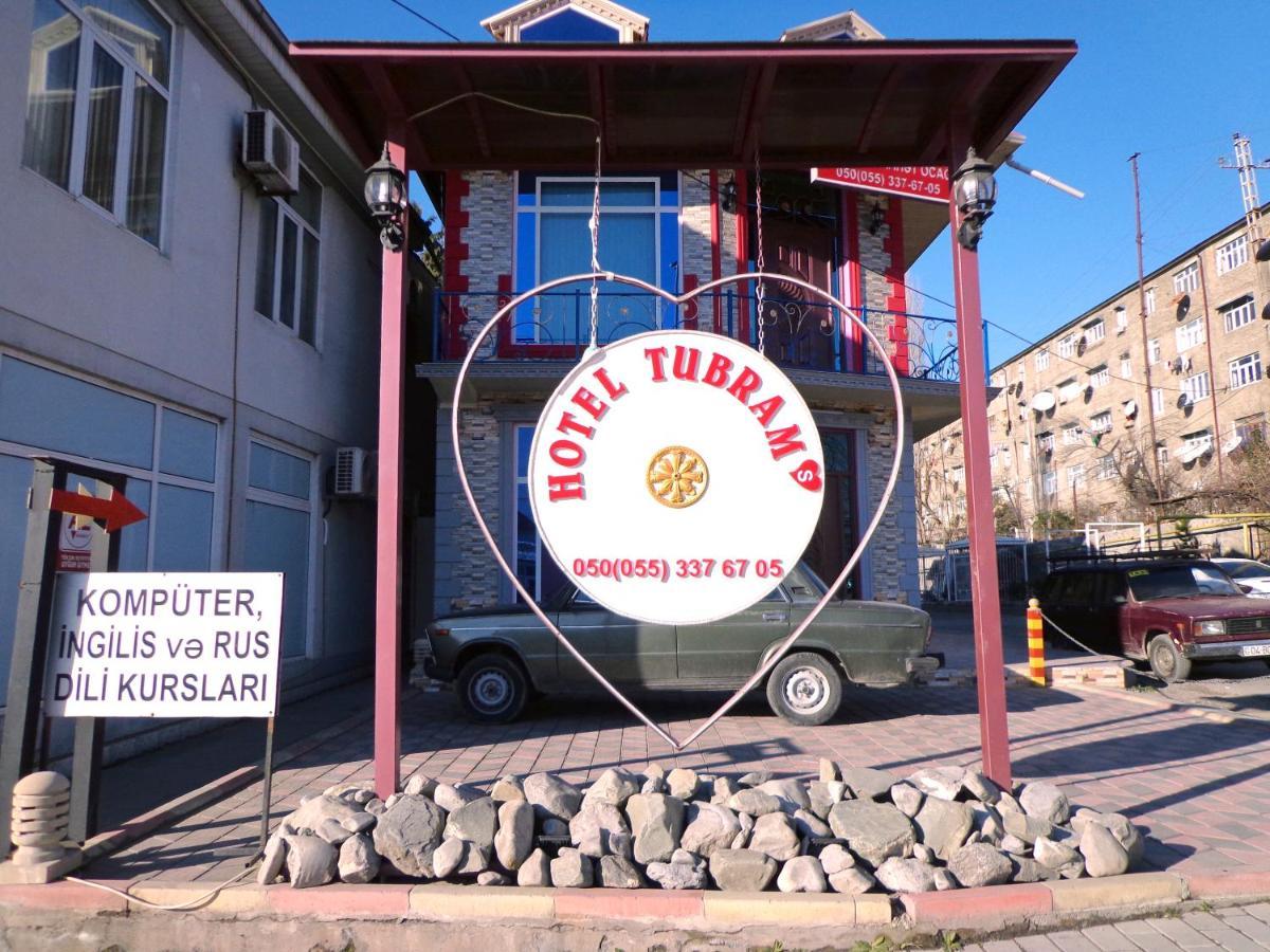 Tubram S Ailəvi Qonaq Evi Acomodação com café da manhã Şǝki Exterior foto