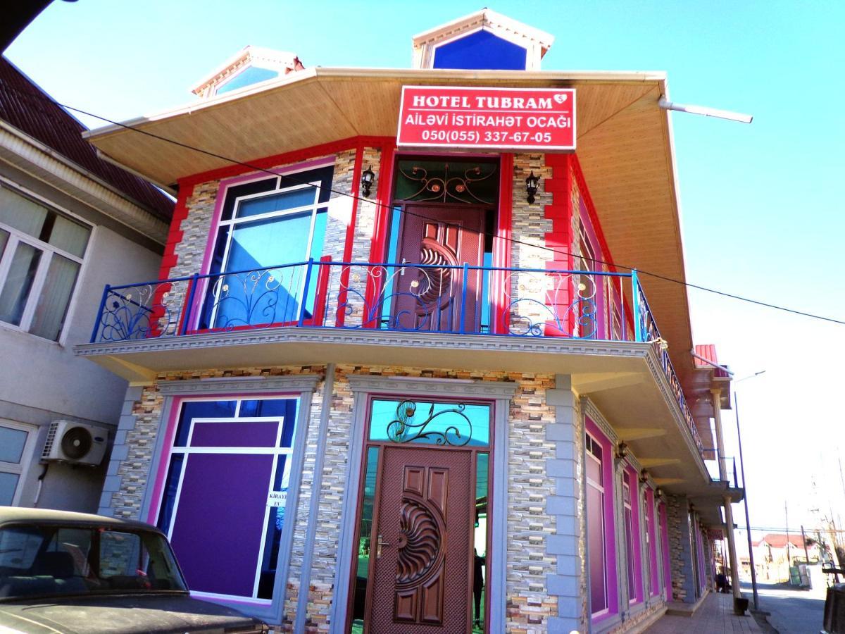 Tubram S Ailəvi Qonaq Evi Acomodação com café da manhã Şǝki Exterior foto