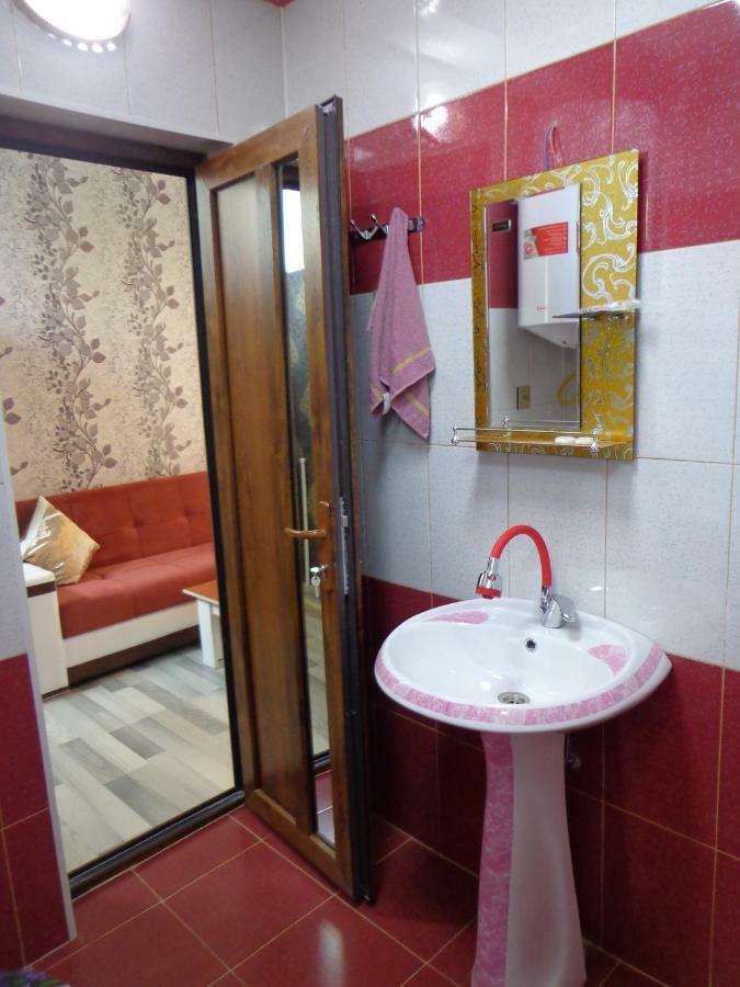 Tubram S Ailəvi Qonaq Evi Acomodação com café da manhã Şǝki Exterior foto